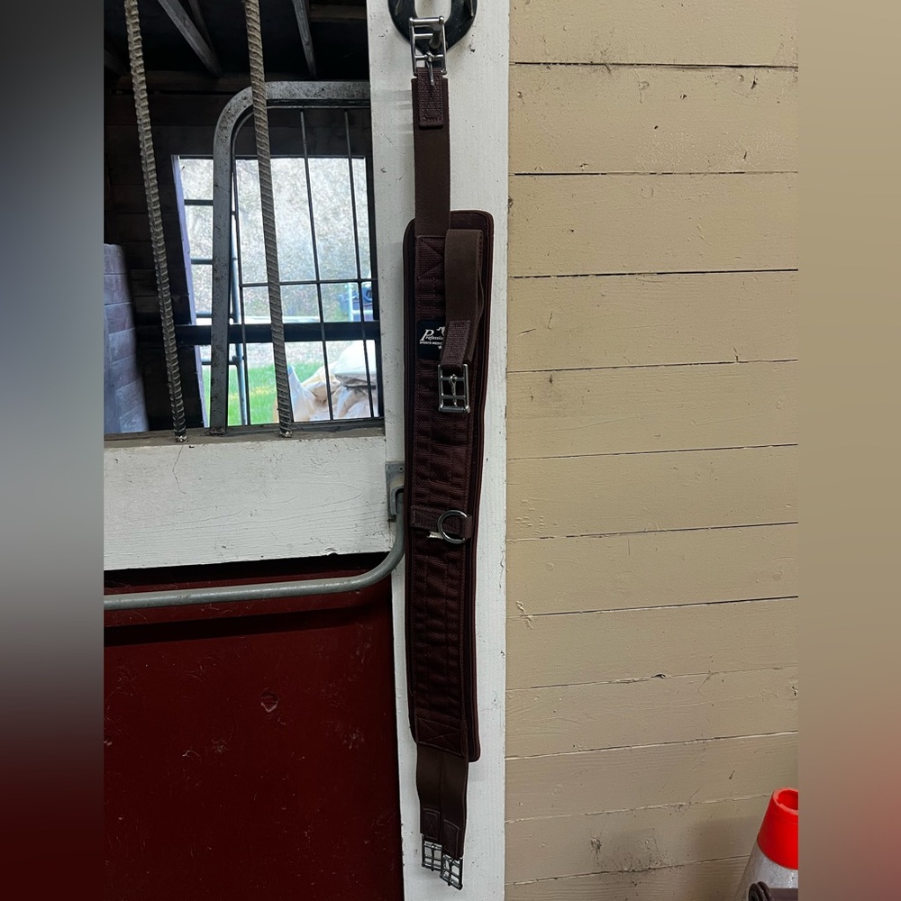 Professionals Choice Girth